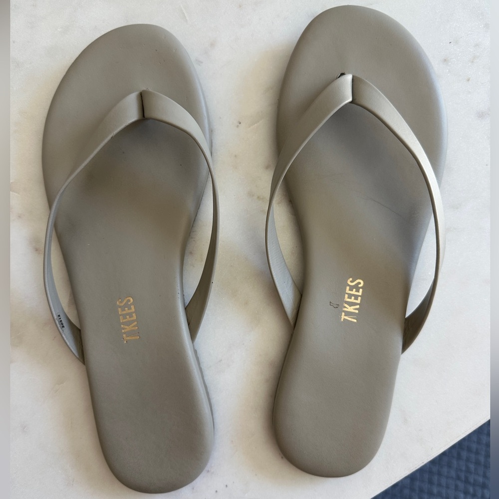 TKEES Boyfriend Gray Minimalist Sandals